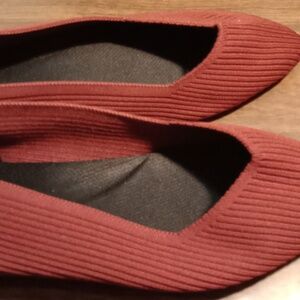 DOV Slip-on Shoes